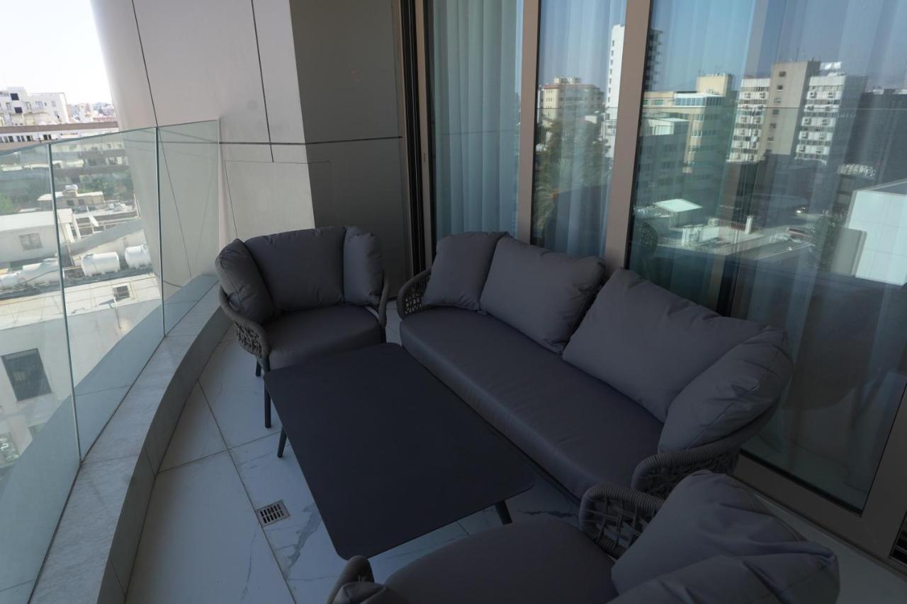 360 Nicosia - 1 Bedroom Luxurious Residence Экстерьер фото